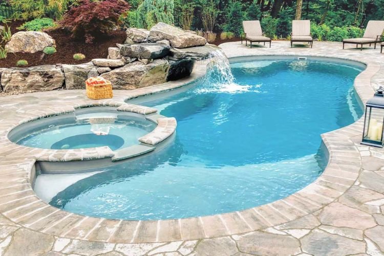 5 Benefits of Having a Swimming Pool in Your Backyard